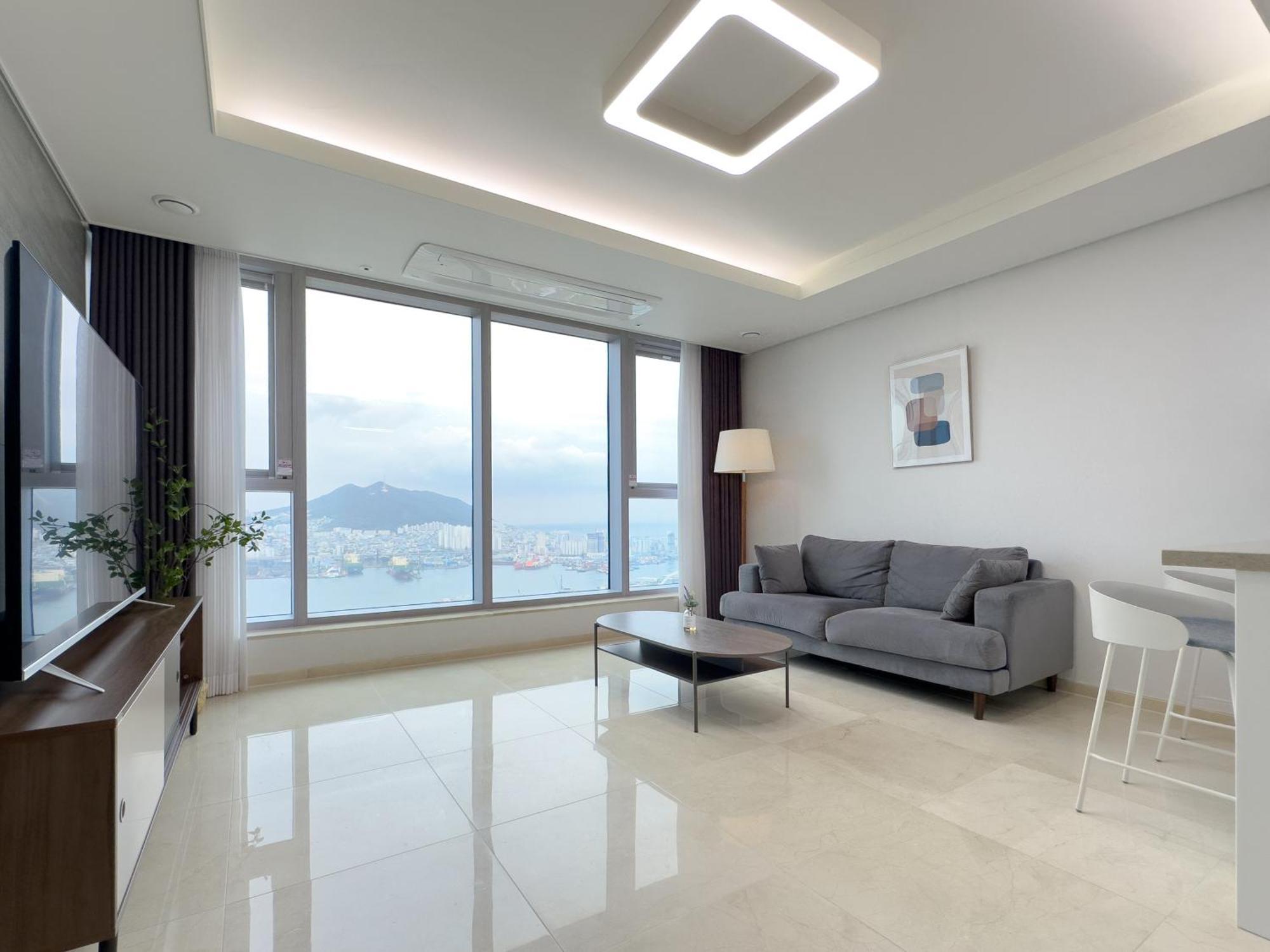 Brown Suites Busan Station Exteriör bild